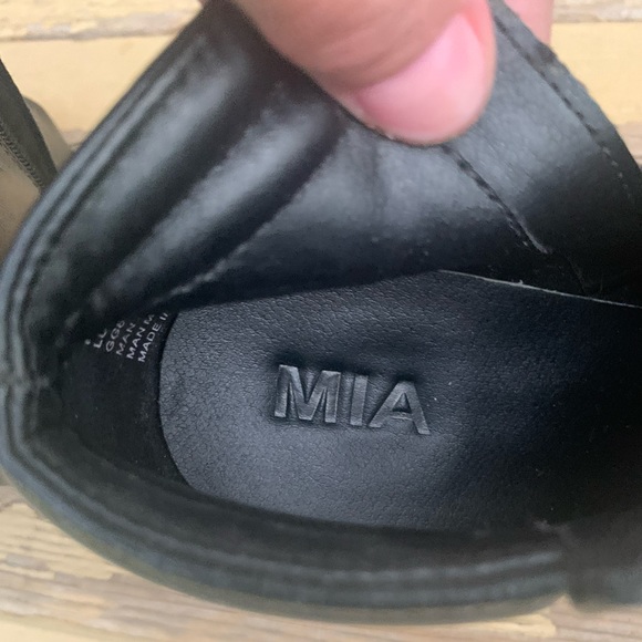 👚2/$15 MIA Black Ankle Boots, Vintage Cool, 3” Wedge Heel, Zipper, 8.5, EUC! - Picture 10 of 15